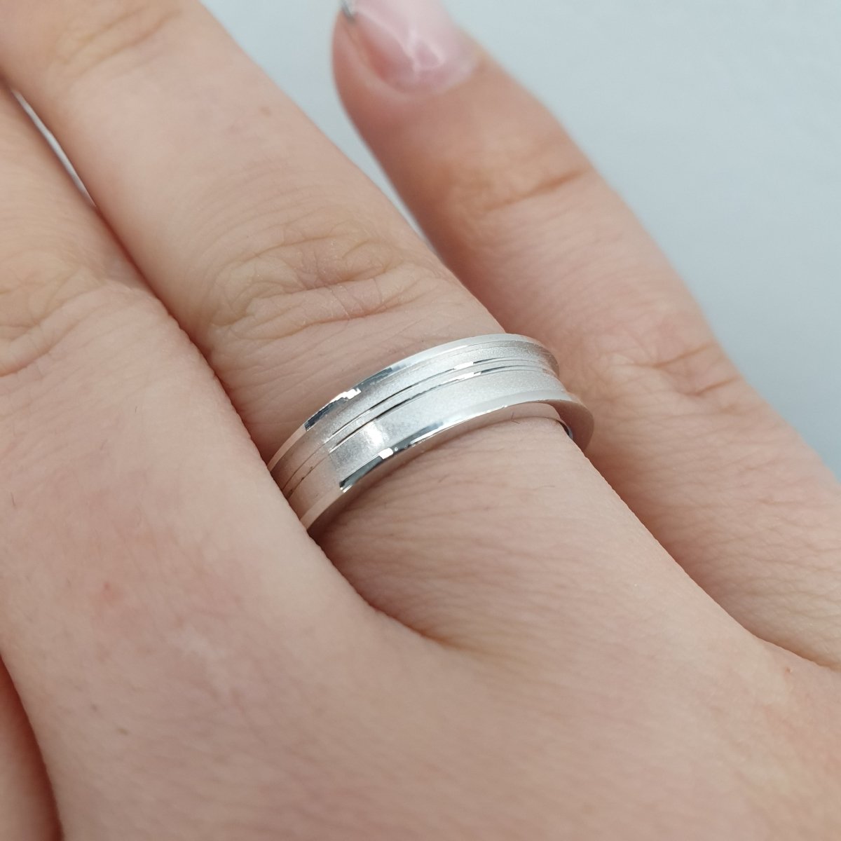 Förlovningsring i äkta silver matt och blank