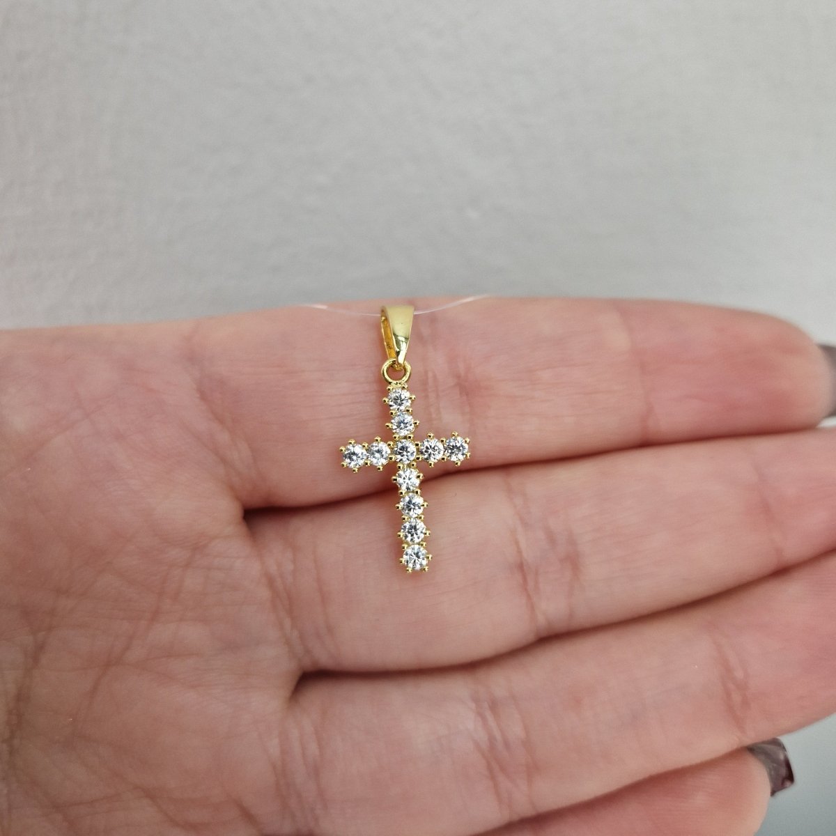 Kors 18k guld med kristaller