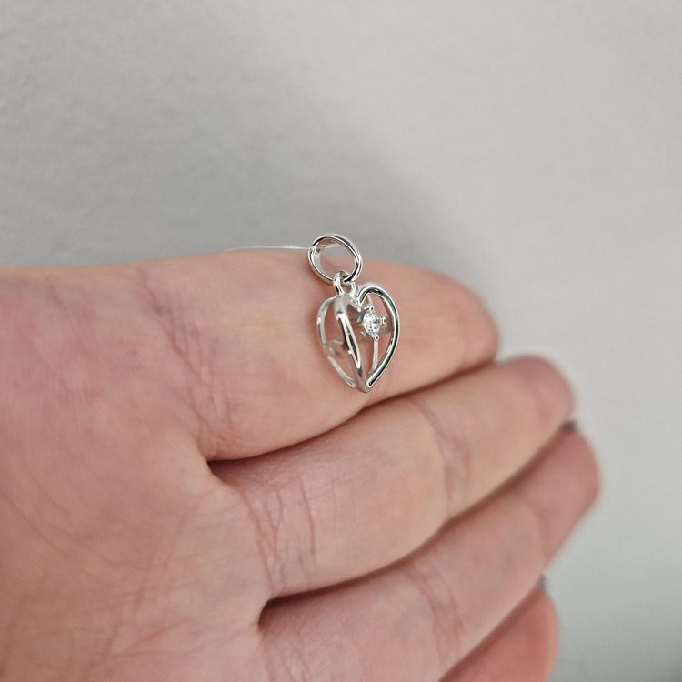 Hängsmycke hjärta med diamant inuti
