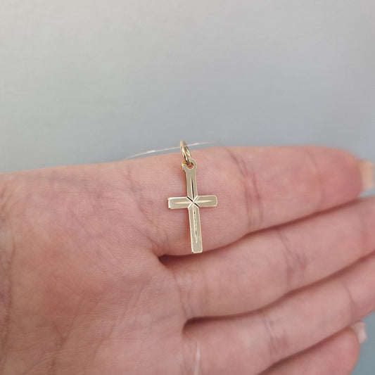 Guld kors facetterad 17x9mm