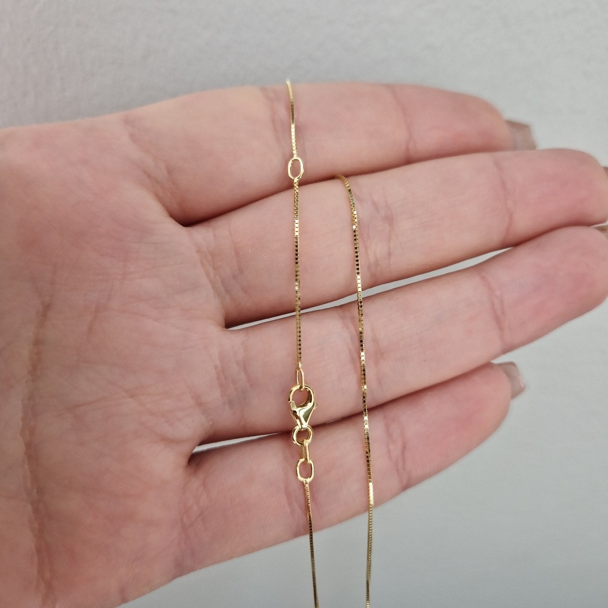 Halsband venezia med runt hänge med kristaller