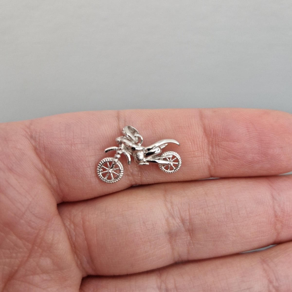 Hängsmycke Motocross