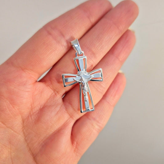 Kors med Josef matt & blankt med Jesus. Korset tillverkat i sterling silver.