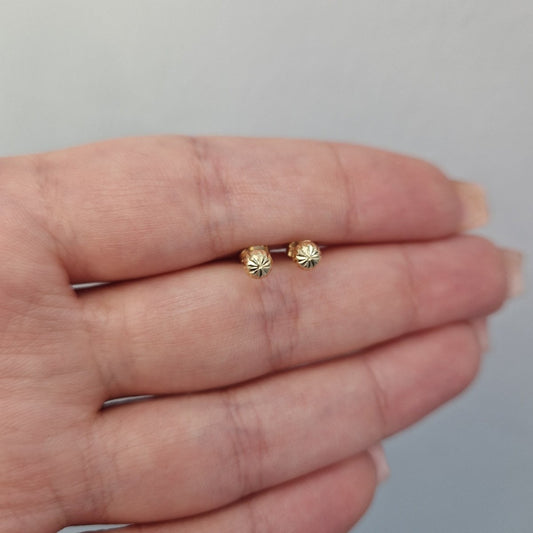 Kulörhängen med facetter 18k guld