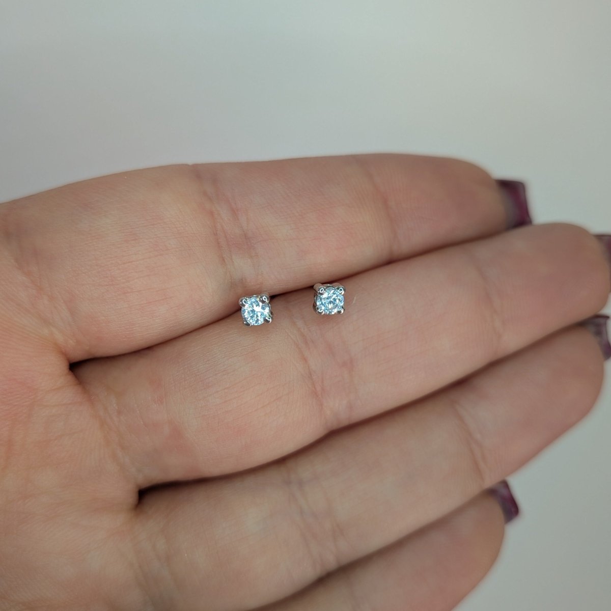 Guldklippet Örhänge vitguld 18k med Zirconia sten