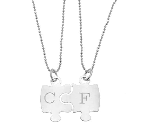 Pusselbitar brytbart dela med sin bästa vän