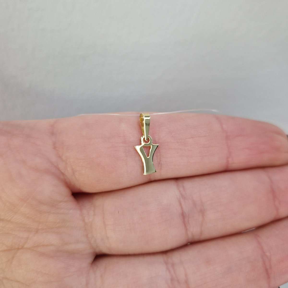 Hängsmycke bokstav Y 18k guld mindre