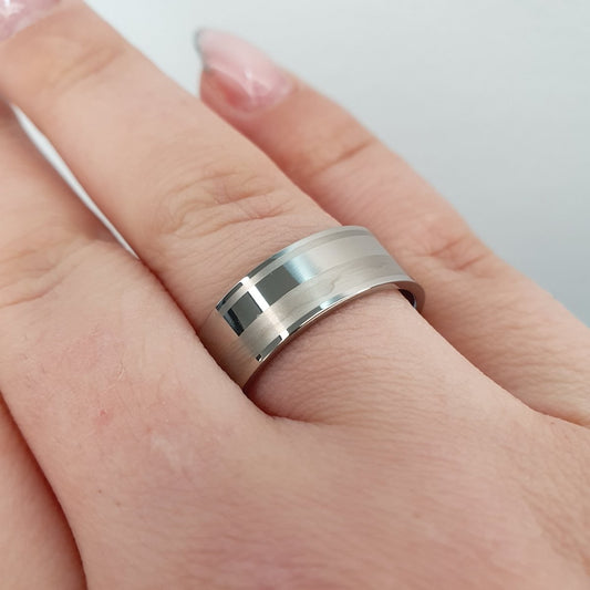 Titan förlovningsring blank med matt design