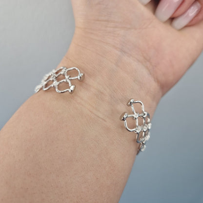 Armring i äkta silver med unik design