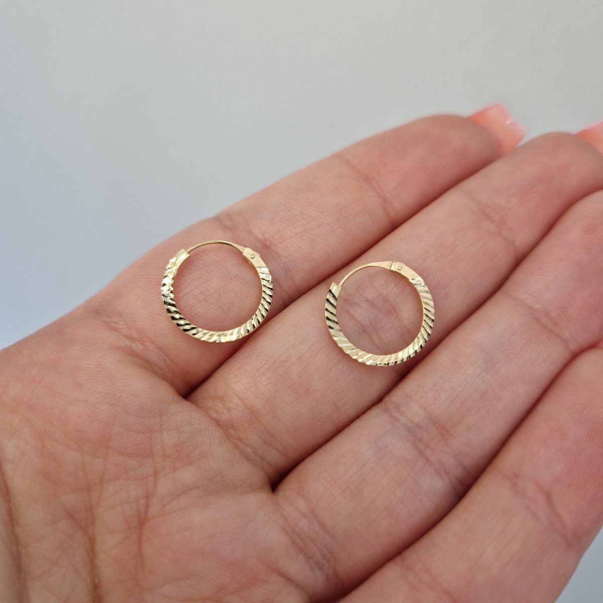 Creoler facetterade 18k guld