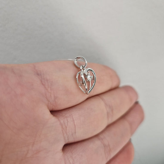 Hängsmycke hjärta med diamant inuti