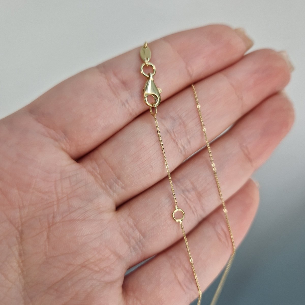 Halsband med genombrutet hjärta 18k guld