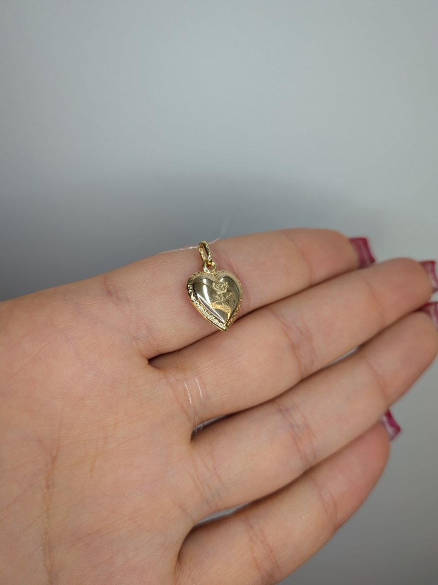 Hängsmycke hjärta med graverad ros 18k