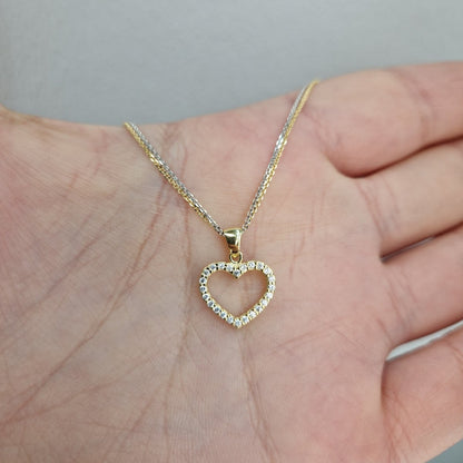 Hjärta med stenar och halsband i tvåfärgat 18k guld 