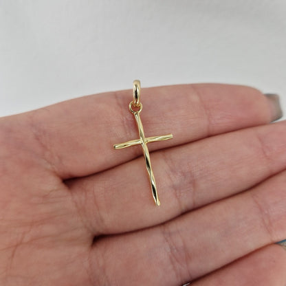 Kors i 18k guld vriden design