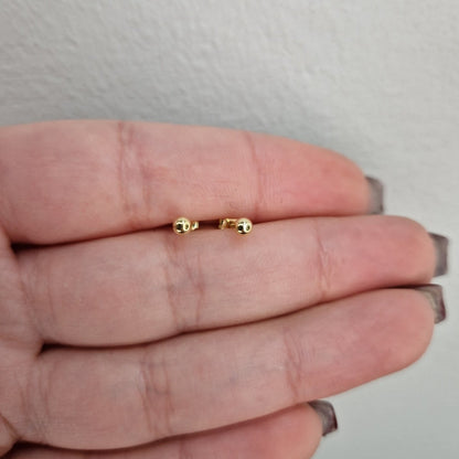 Kulörhängen i 18k guld