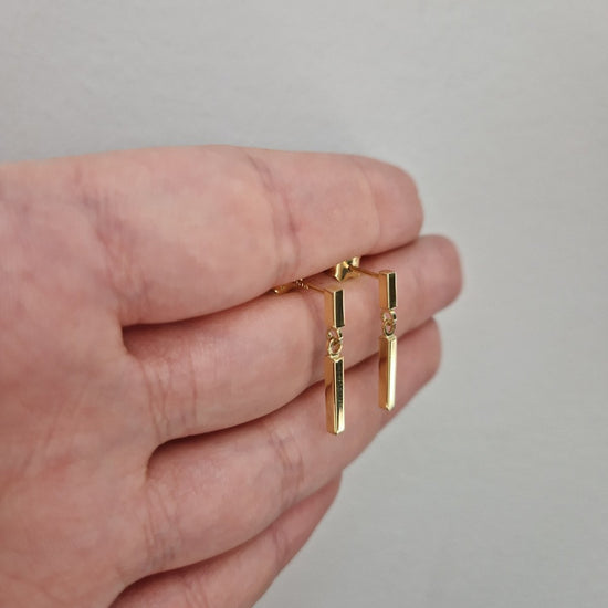 Örhängen hängande blank stav 18k guld
