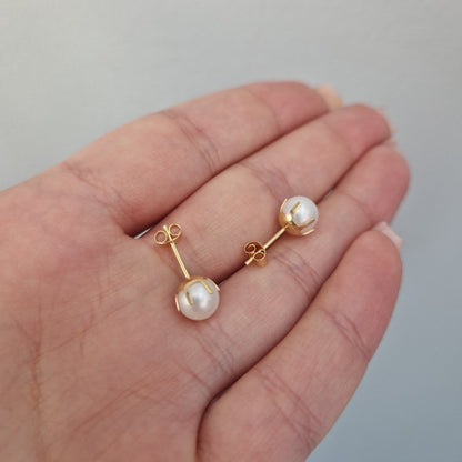 Pärlörhängen 18k guld 7-7,5mm vita med klor