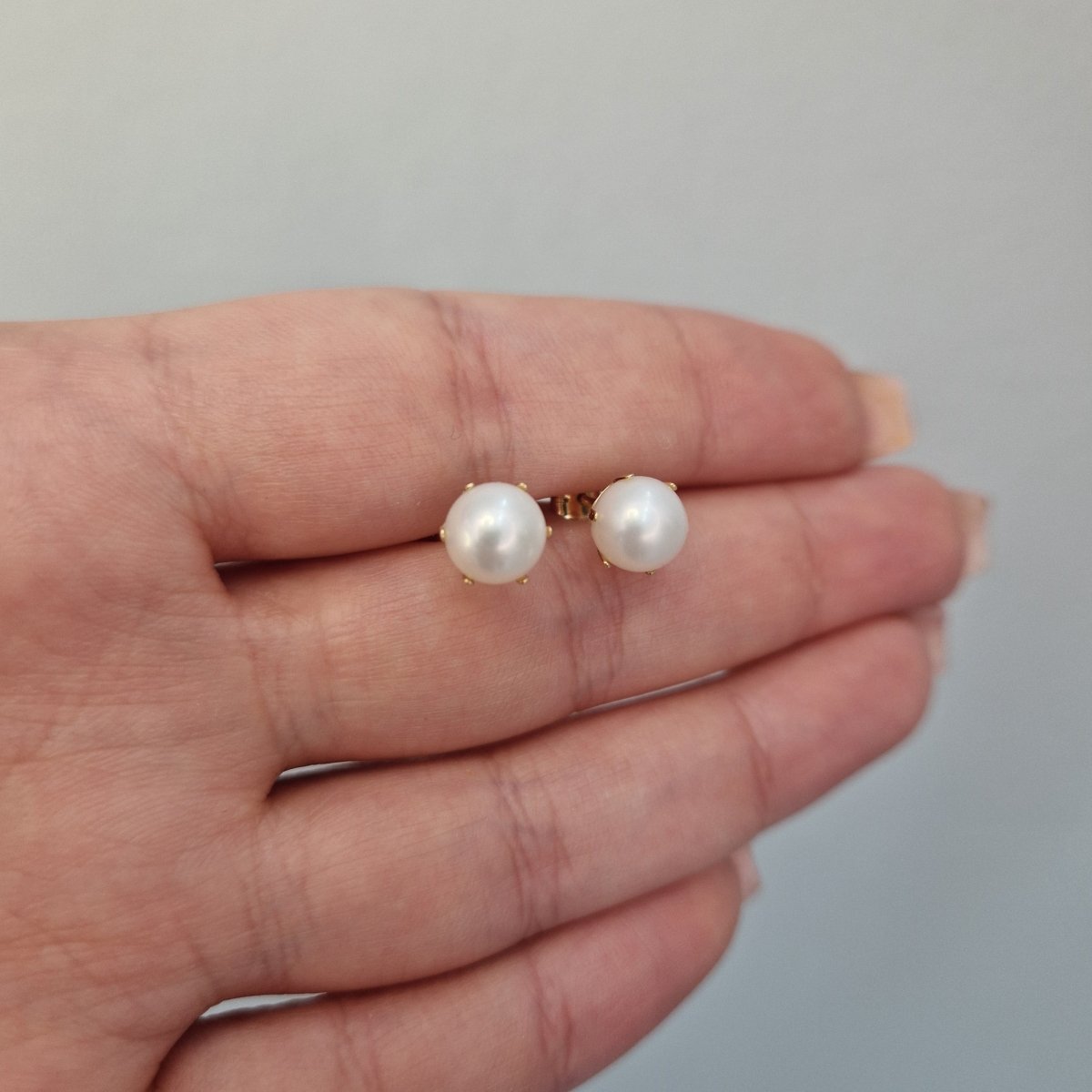 Pärlörhängen 18k guld 7-7,5mm vita med klor