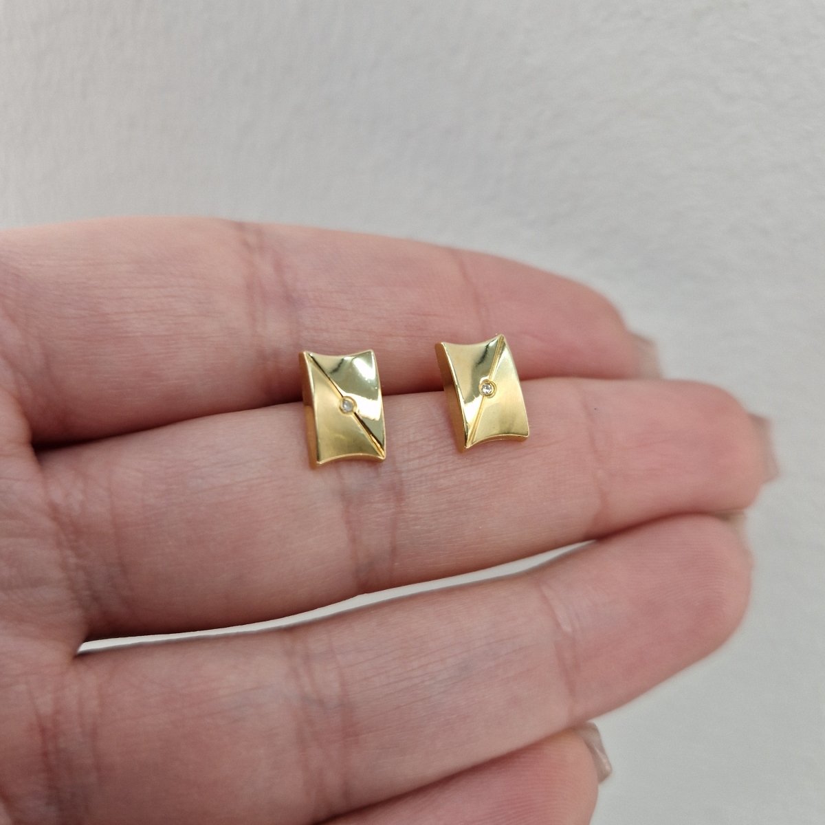 Rektangulära diamant örhängen 18k guld