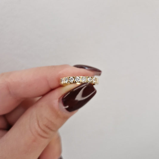 Diamantring klassisk modell i 18k guld