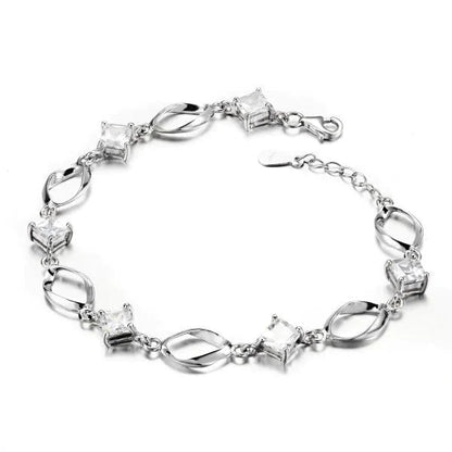 Silverarmband med stenar