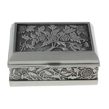 Smyckeskrin i metall med dekoration