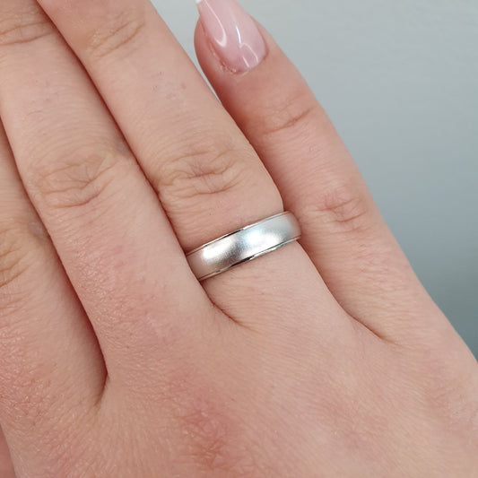 Matt förlovningsring i äkta silver